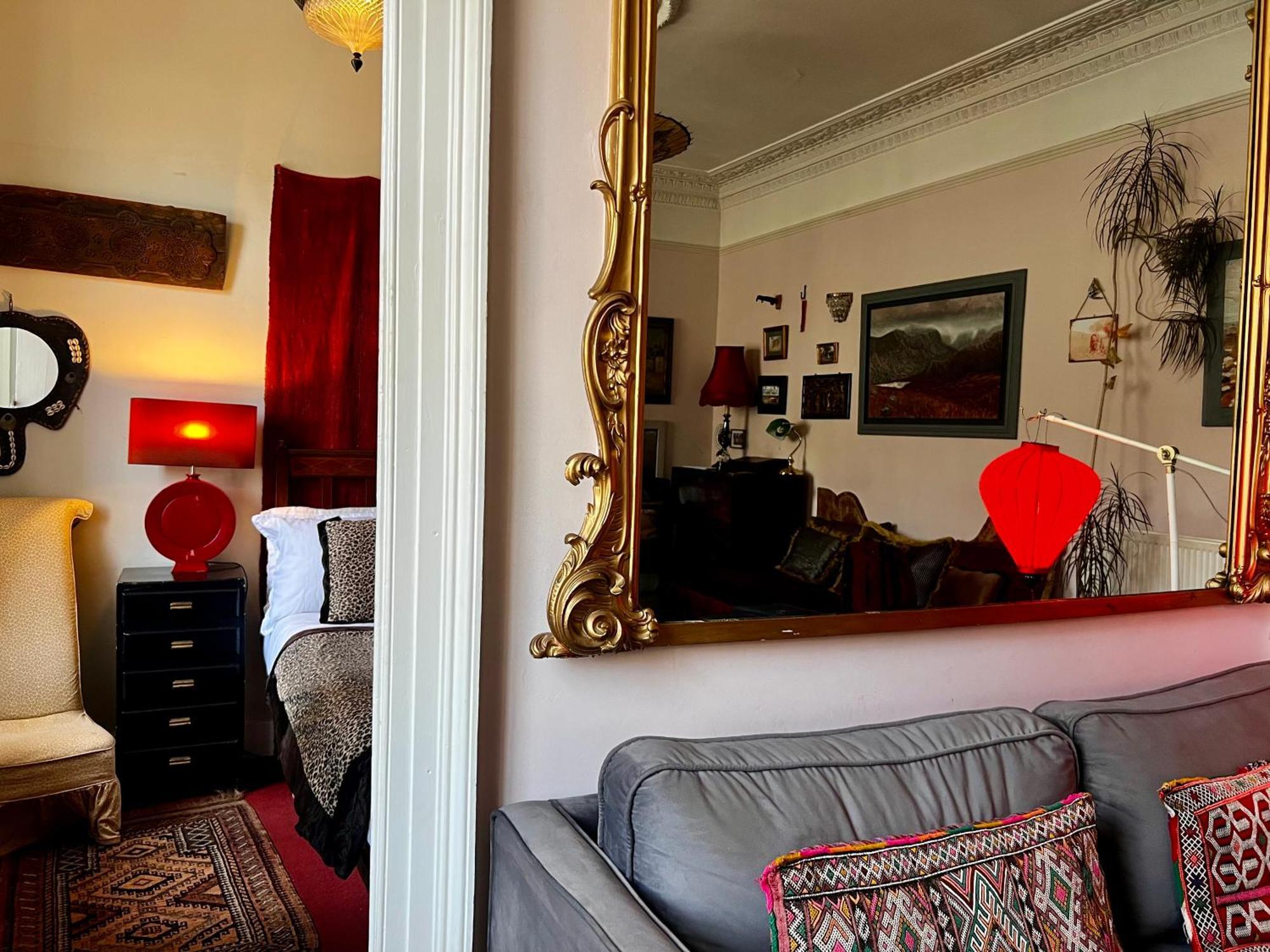 Central Apartment With Parking, Original Art And Antiques Édimbourg Extérieur photo