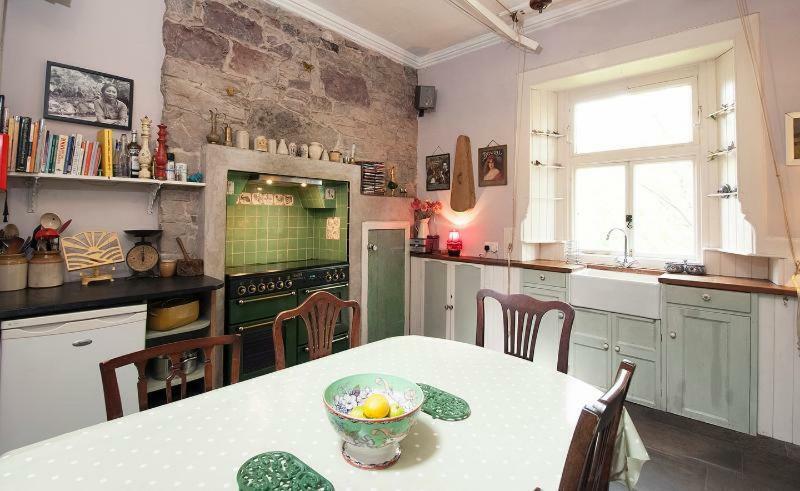Central Apartment With Parking, Original Art And Antiques Édimbourg Extérieur photo